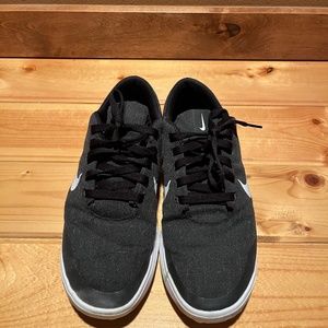 Men’s Nike Golf Shoes Size 11